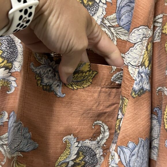 Tommy Bahama Tropical Mens Shirt XL Floral 100% Silk Short Sleeve Hawaiian Trip - Picture 5 of 12